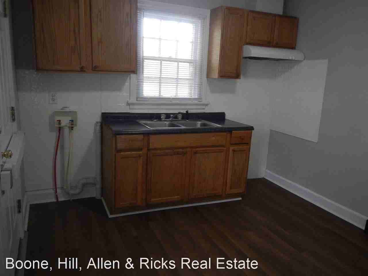 809 Walnut St - Photo 3 of 7