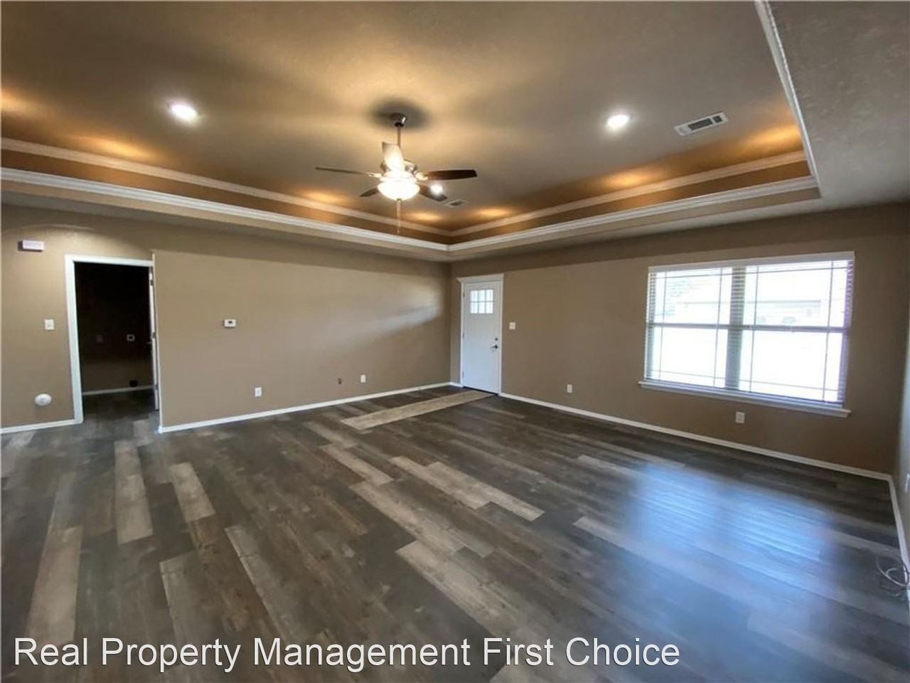 713 Black Creek Ln - Photo 3 of 23