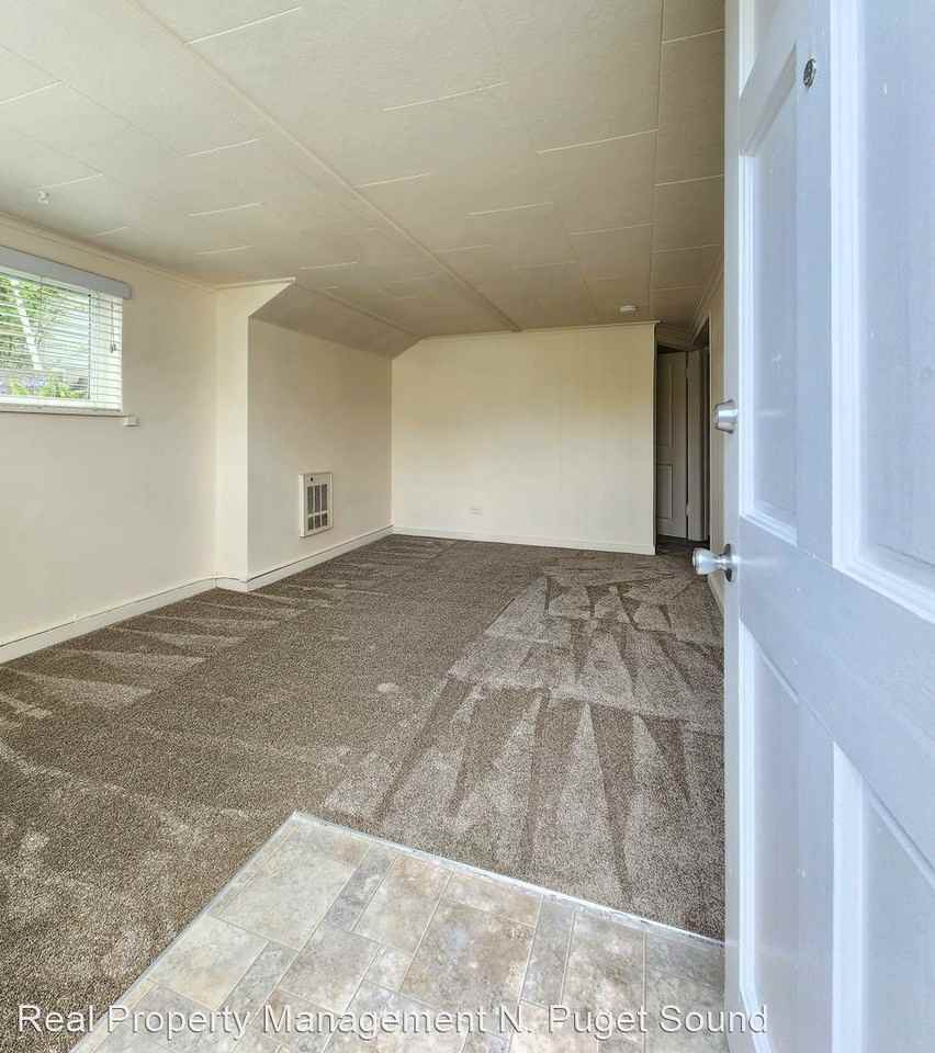 3218 Rucker Ave - Photo 3 of 24