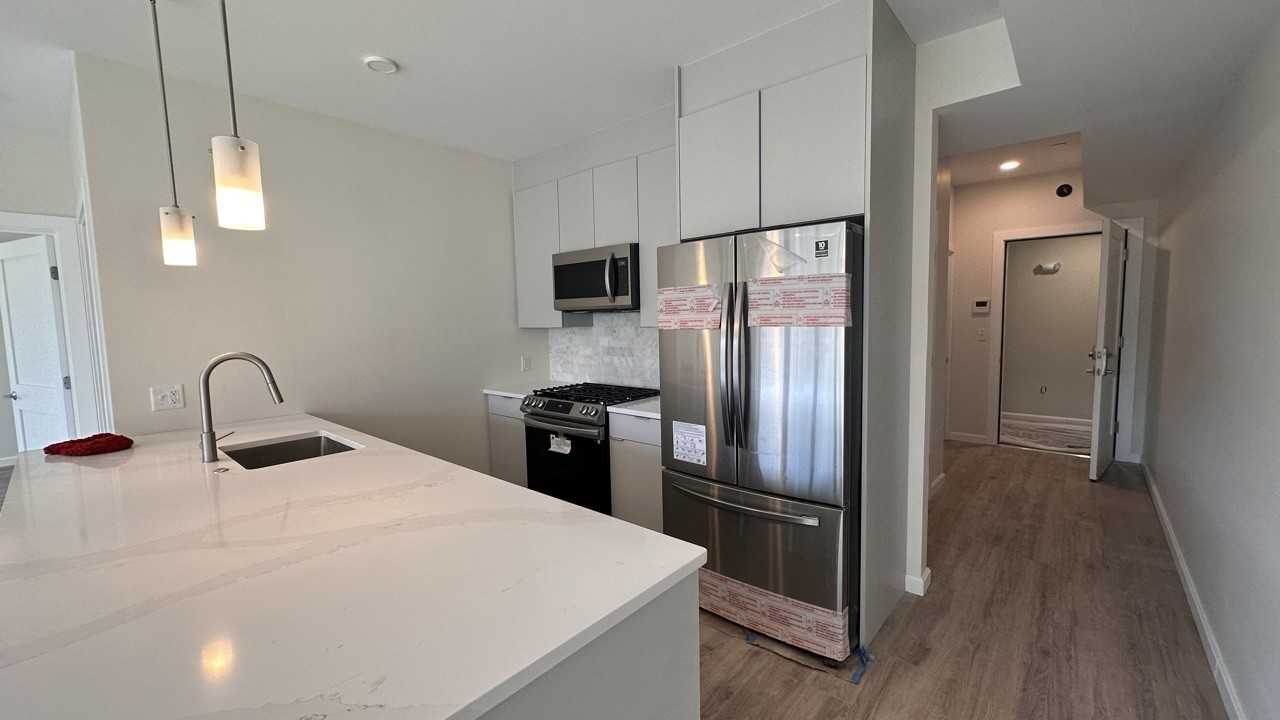 458 Washington St #301 - Photo 2 of 14