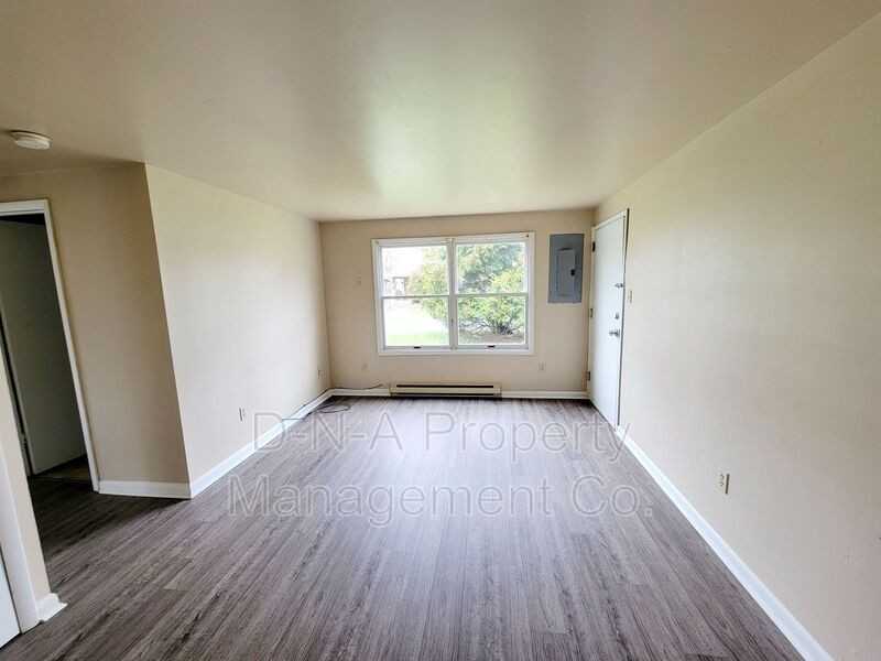 339 Race St #B2 - Photo 4 of 8