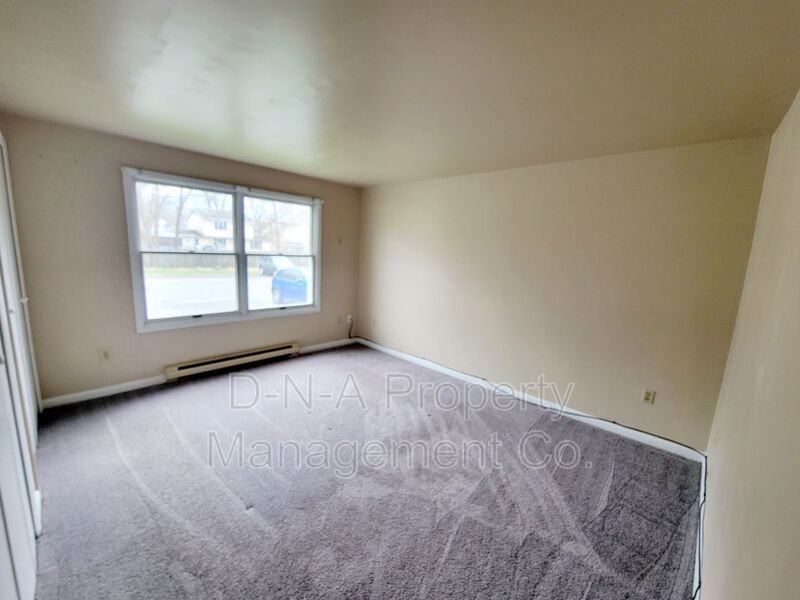 339 Race St #B2 - Photo 6 of 8