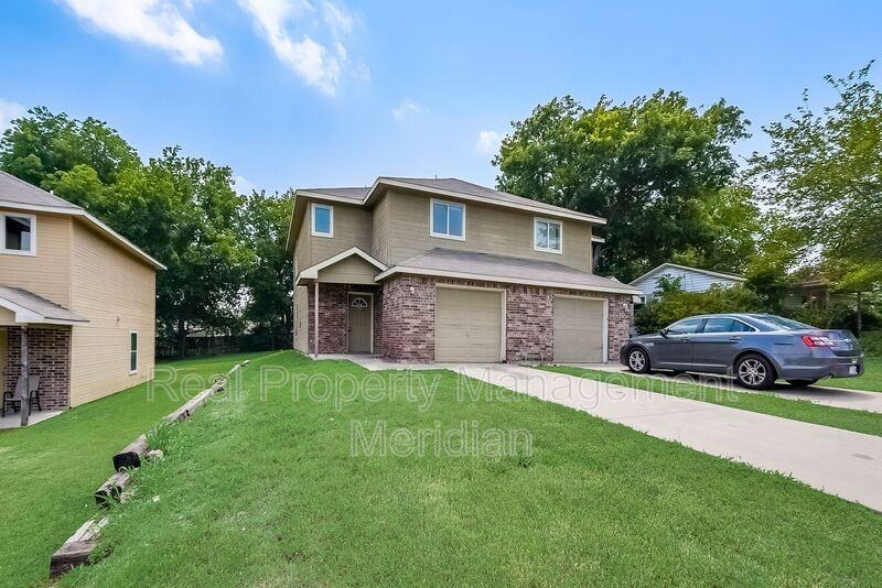 8009 Arbor Ave - Photo 3 of 18