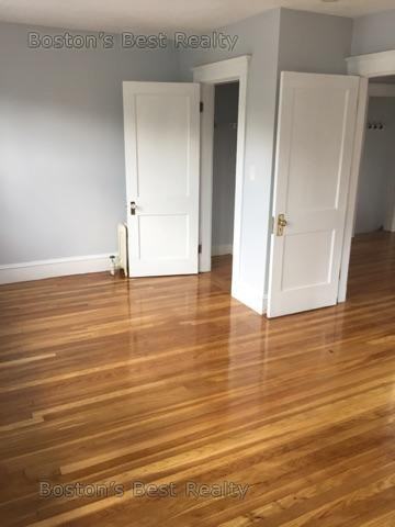 118 Nonantum St - Photo 3 of 18