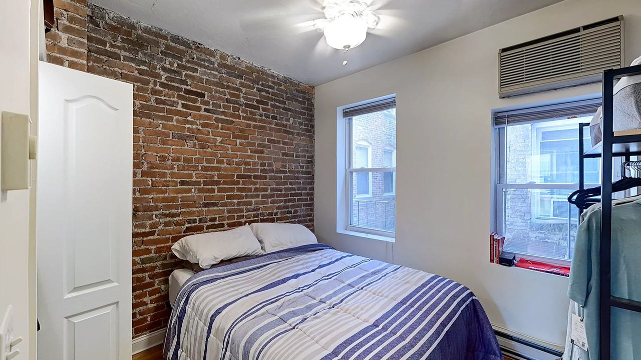 94 Prince St #12 - Photo 4 of 10