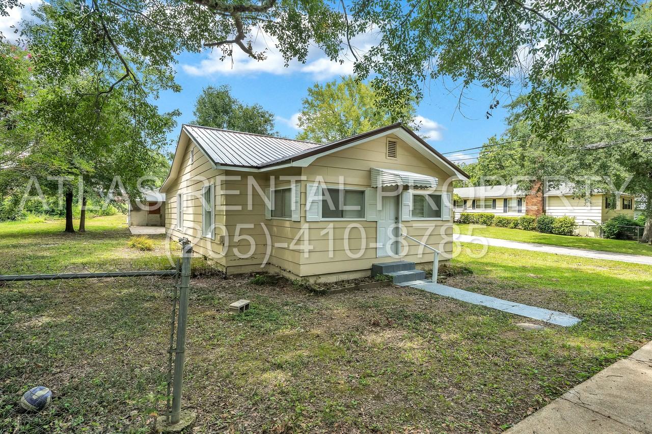 1700 Frank Evans Rd - Photo 2 of 28