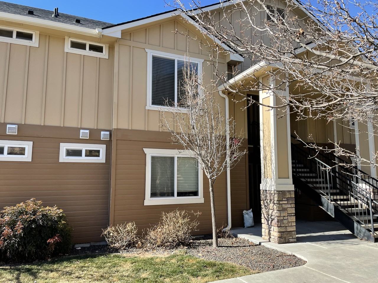 10616 W Wasdale Dr - Photo 3 of 4