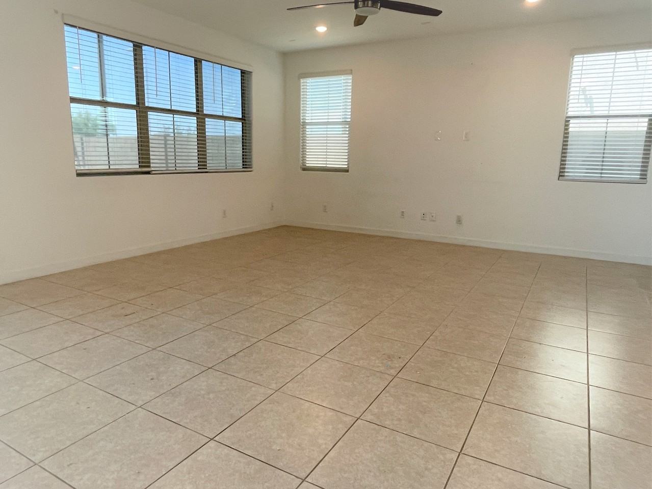 1810 S Jesse Pl - Photo 2 of 31