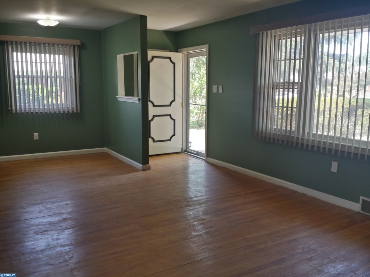 4 Johnson Pl - Photo 3 of 25