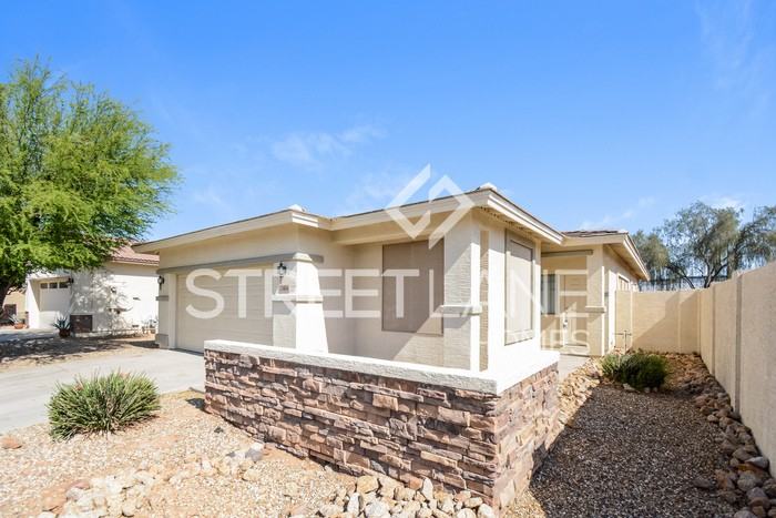 13804 W Caribbean Ln - Photo 2 of 15