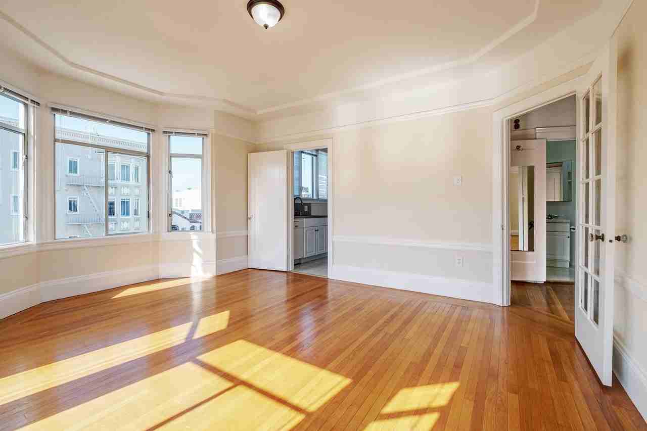 1590 Chestnut St - Photo 3 of 32