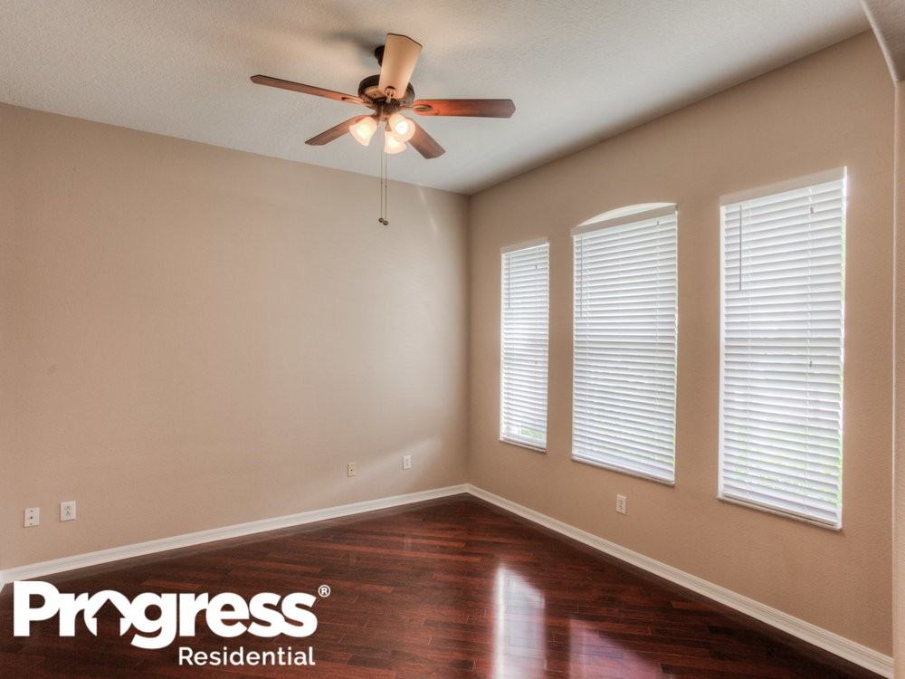 10508 Canary Isle Dr - Photo 3 of 17