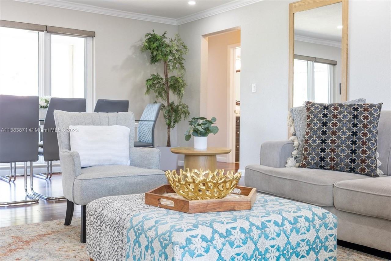 1466 Ne 57th Ct - Photo 5 of 50