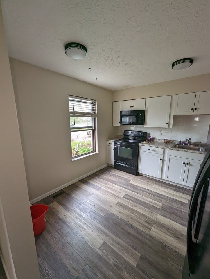 2125 Summit Row Blvd #NA - Photo 2 of 7