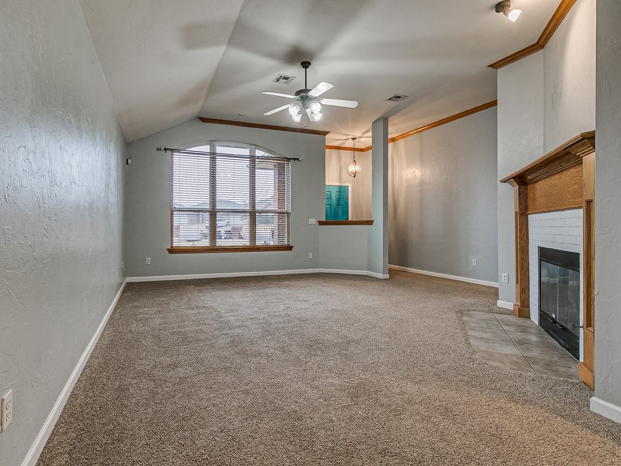 4117 Green Apple Dr #1 - Photo 4 of 45