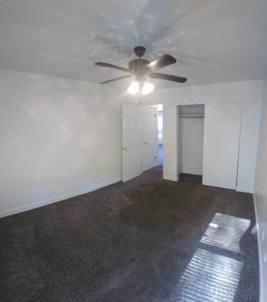 987 N 185 W - TT - 1 #1 - Photo 2 of 13