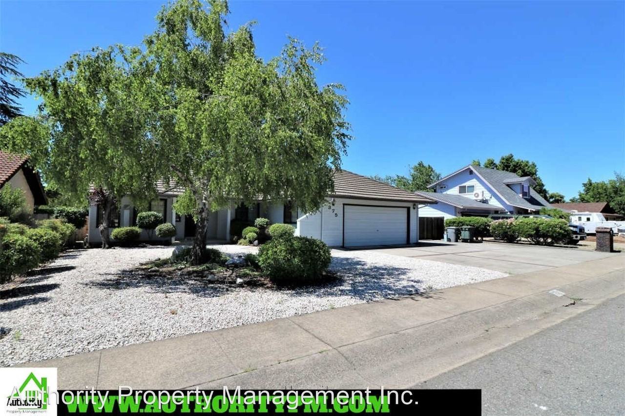 375 Rosewood Dr - Photo 3 of 29