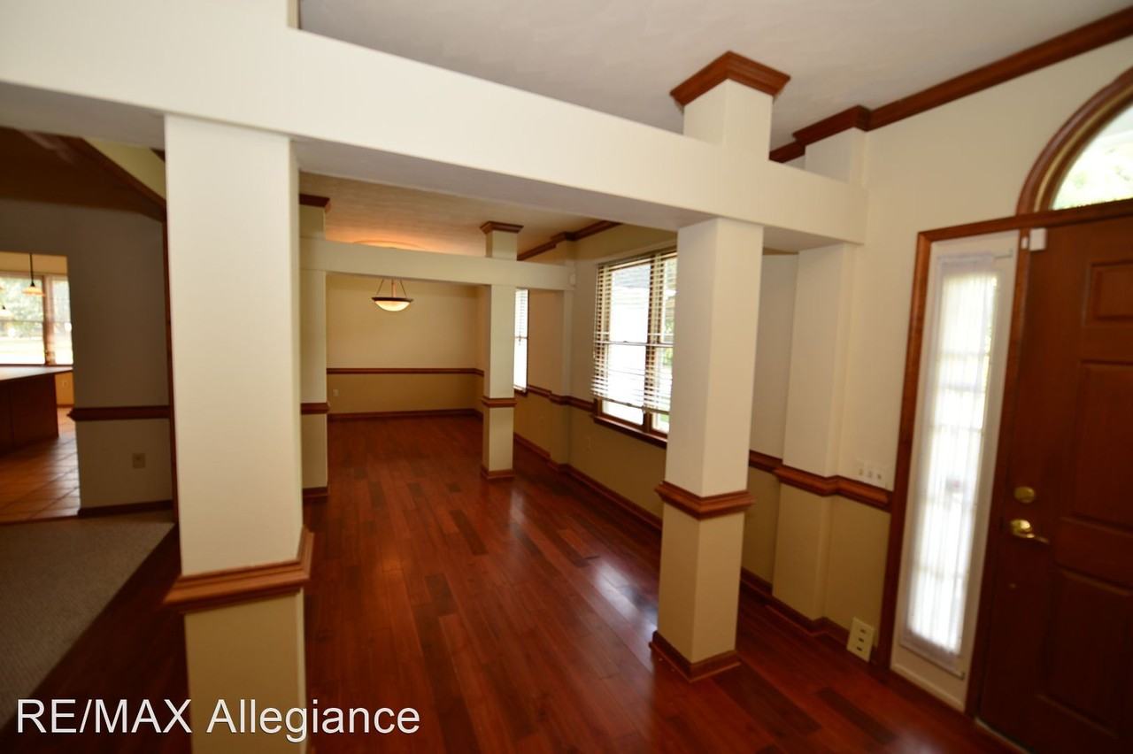 1508 Harlequin Ct - Photo 3 of 12