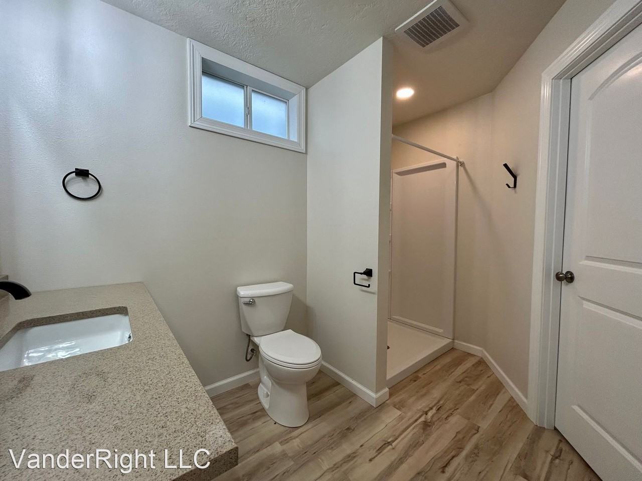 1604 S Grange Ave - Photo 2 of 36