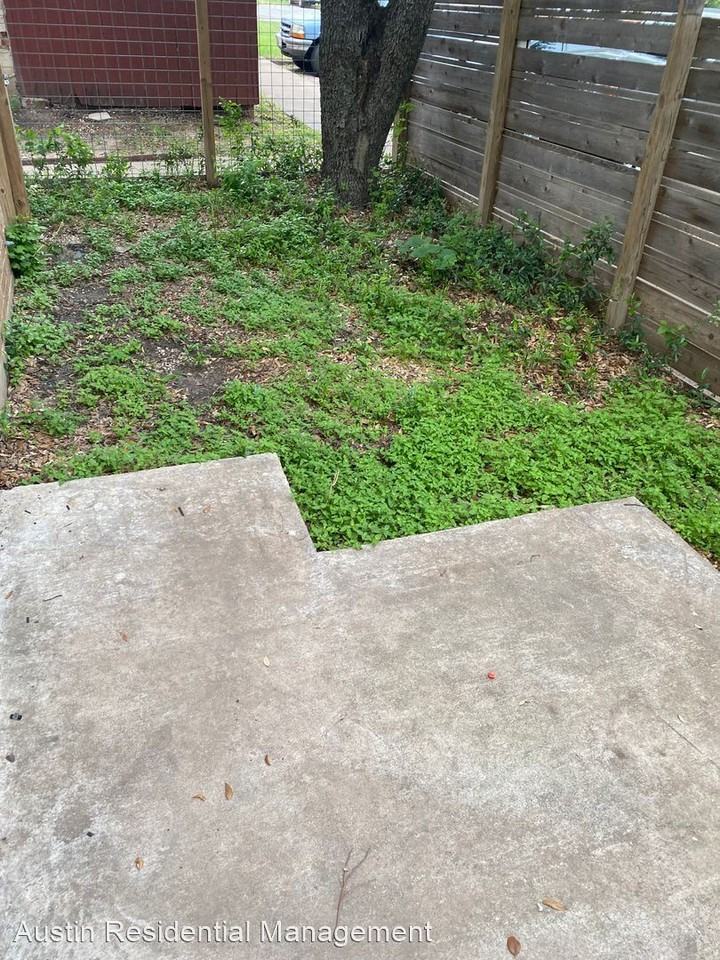 1315 Southport - Photo 2 of 9