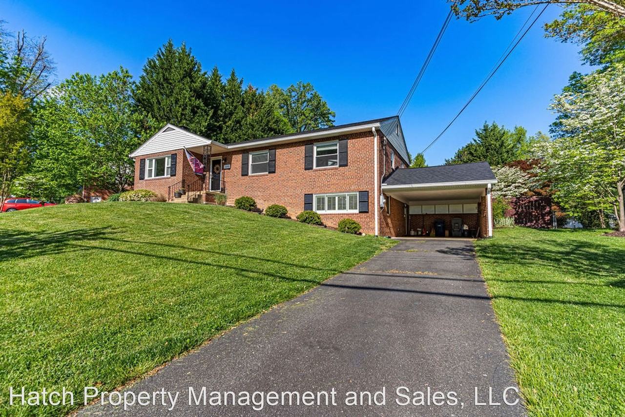 3205 Patrick Henry Dr - Photo 2 of 35