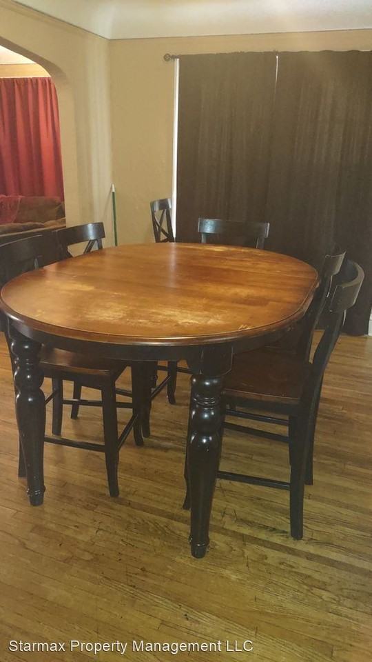 1427 Washburn Ave N - Photo 3 of 7