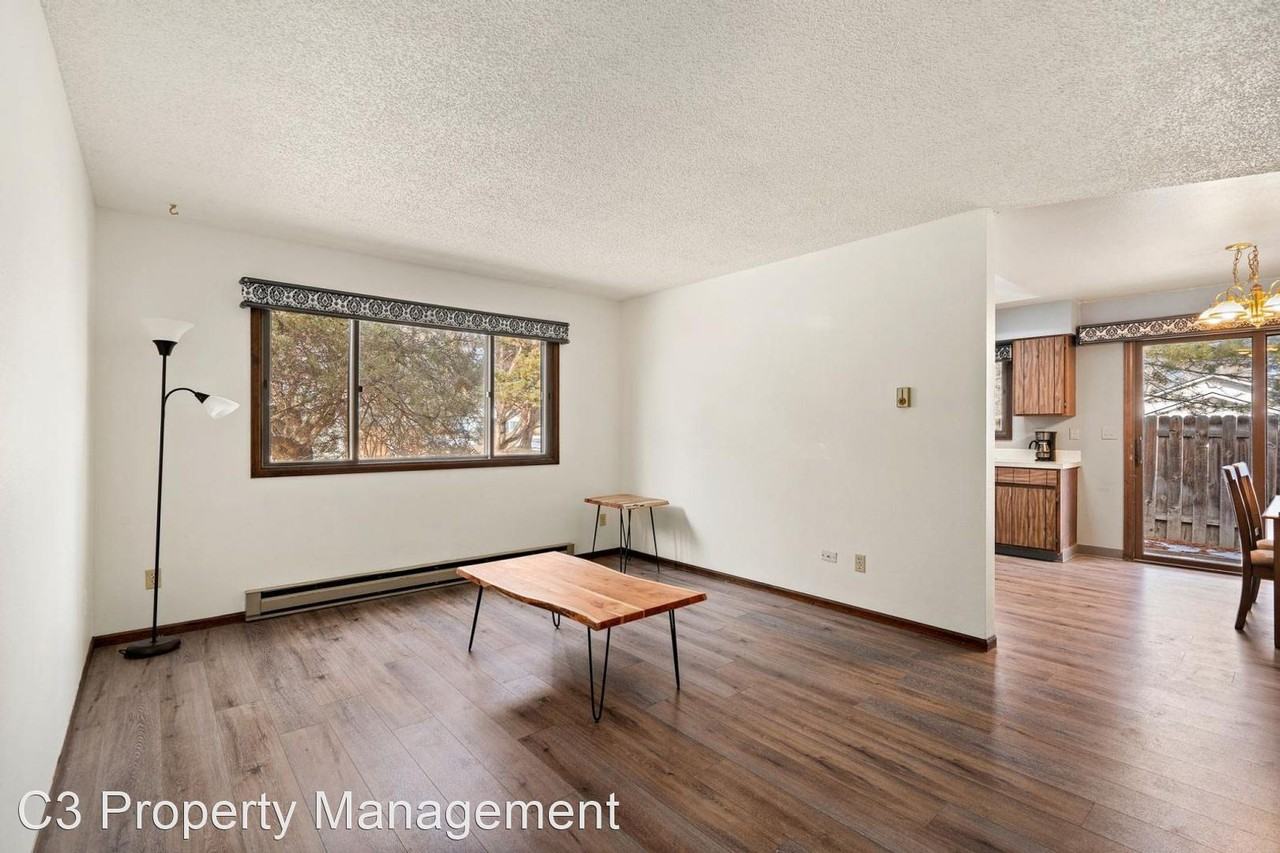 2800 Sagebrush Dr - Photo 2 of 27