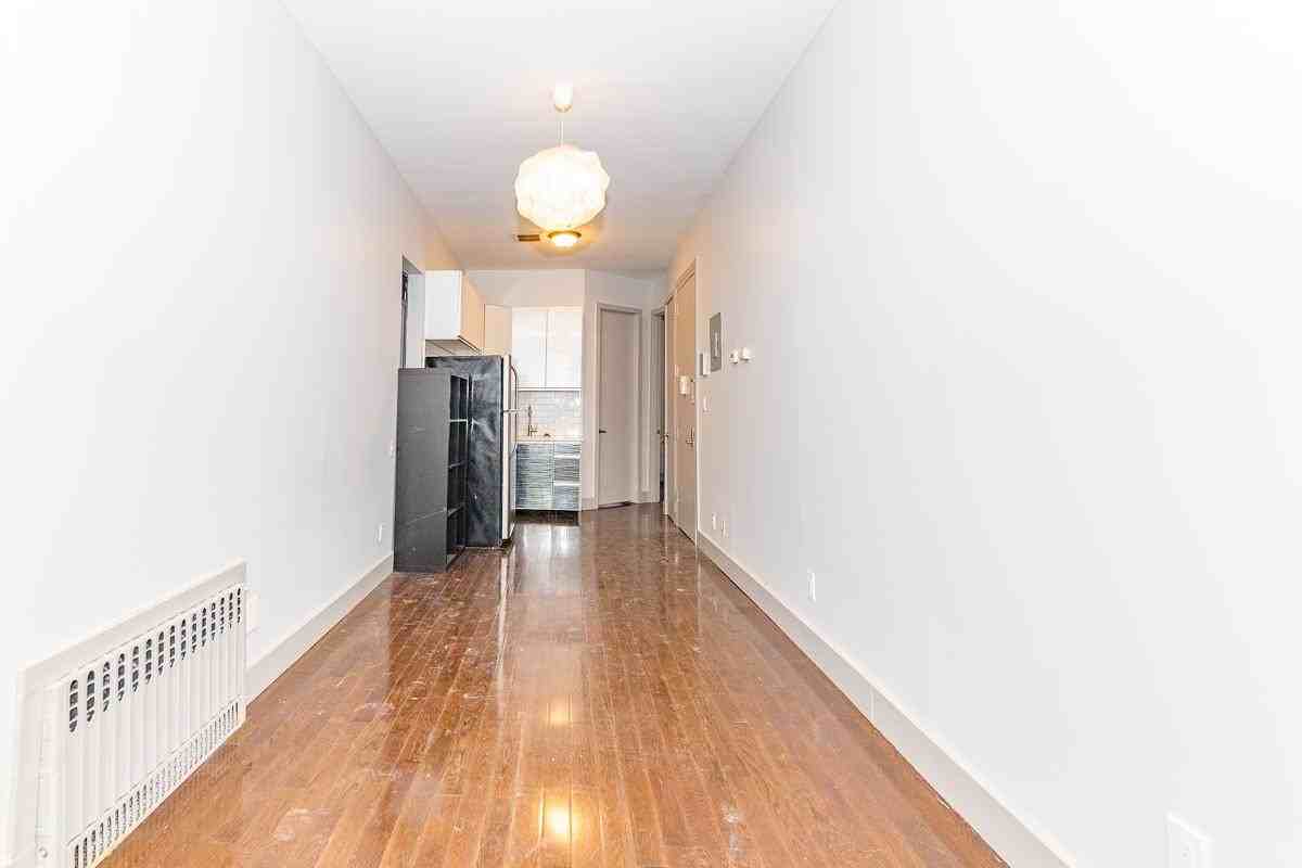 26 Wilson Ave #2L - Photo 3 of 11