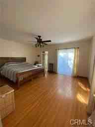 10434 Moorpark St - Photo 3 of 8
