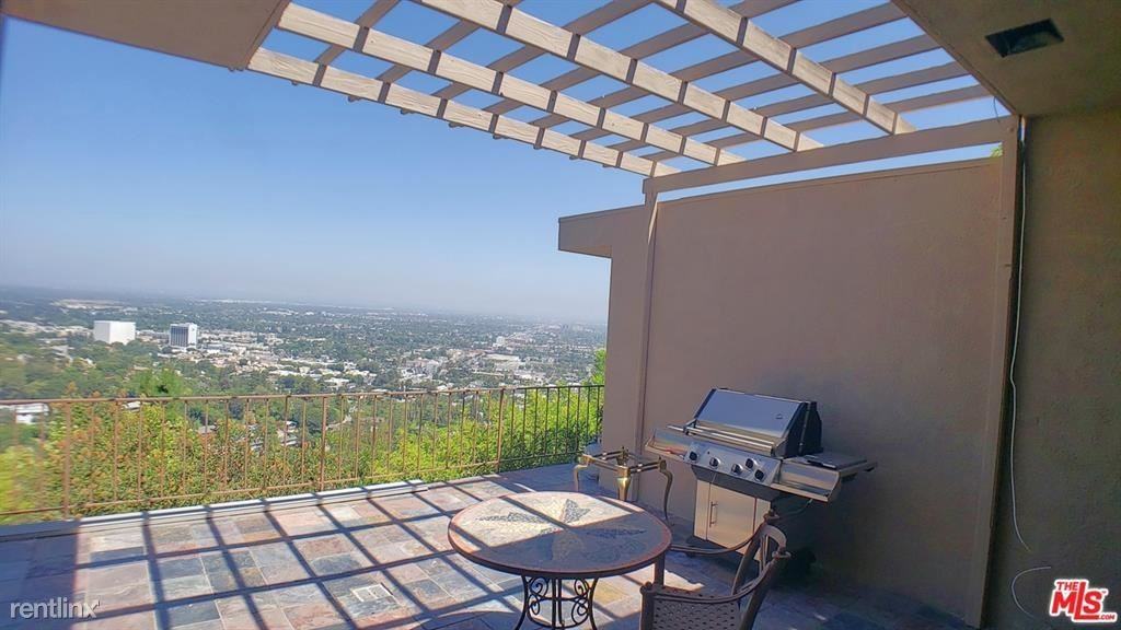 3873 Beverly Ridge Dr - Photo 3 of 10