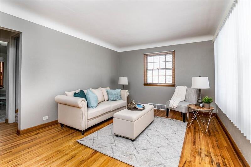 3709 Lawrence St Ne - Photo 2 of 19