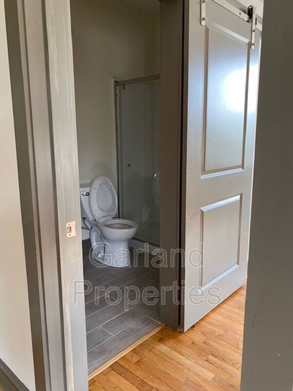 821 Salem Ave Sw #203 - Photo 4 of 8