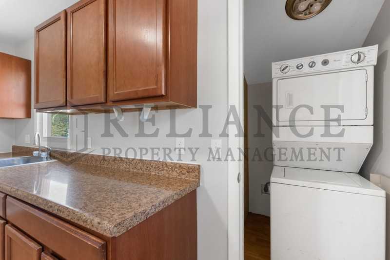 1817 S Catherine St - Photo 7 of 15