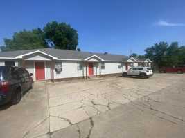 featured image of 336 W Dogwood St