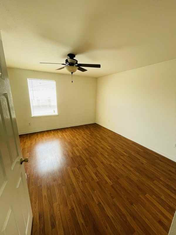 3810 E Richmond Rd #17 - Photo 3 of 9