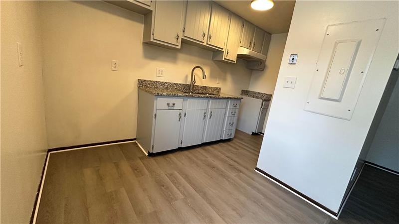 28 Pioneer Dr #1 - Photo 4 of 8