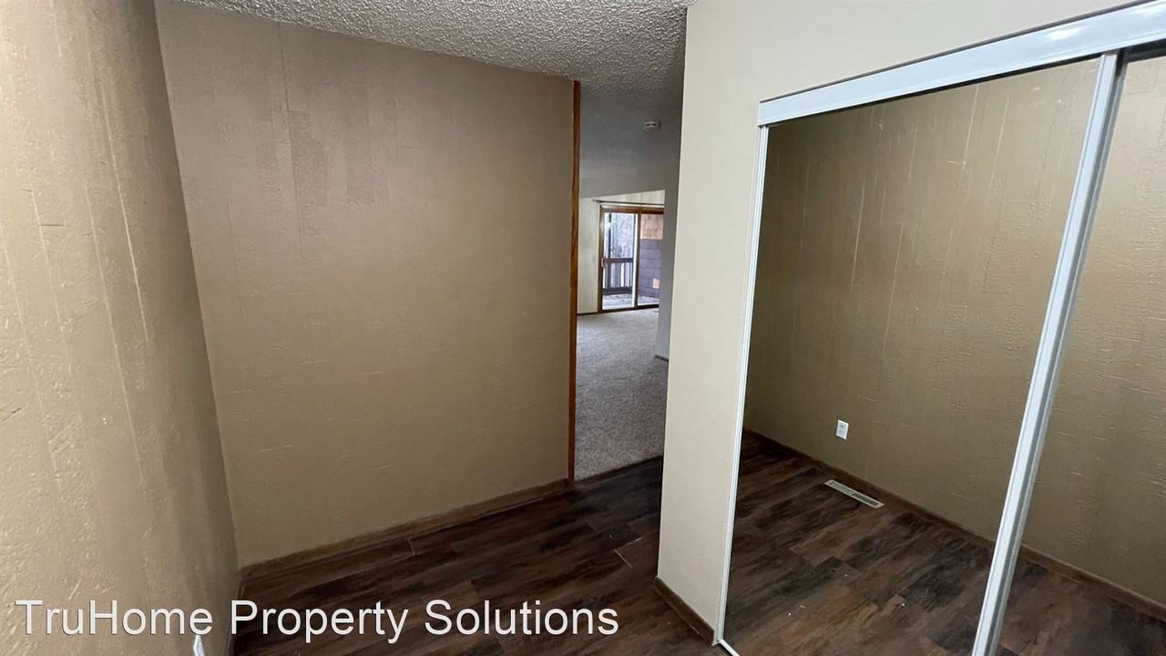 2261 Springbrook Ct - Photo 3 of 29