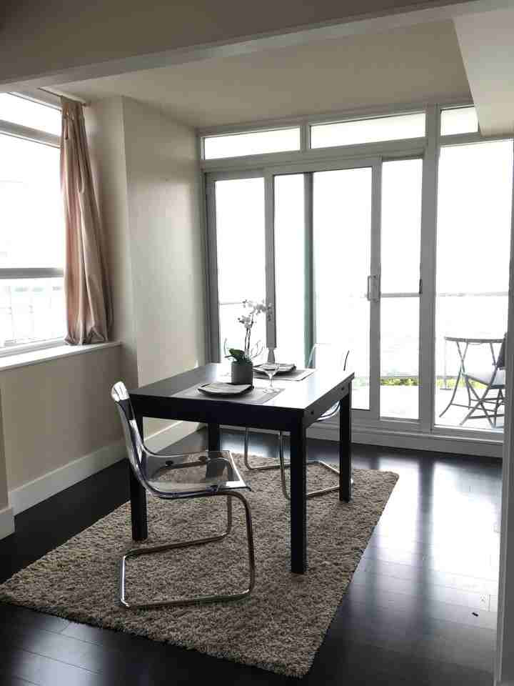Dan Leckie Way & Queens Quay W #1127 - Photo 3 of 14
