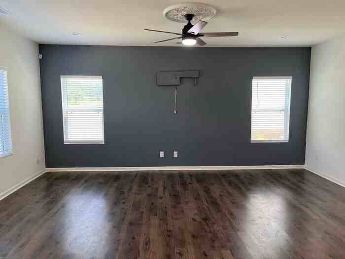 1105 Freeman View Dr - Photo 2 of 11