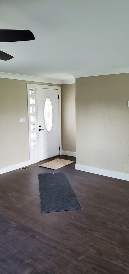 1816 Strong Ave #NA - Photo 2 of 9