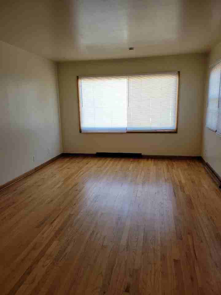 227 Carroll Ave #1 - Photo 3 of 8