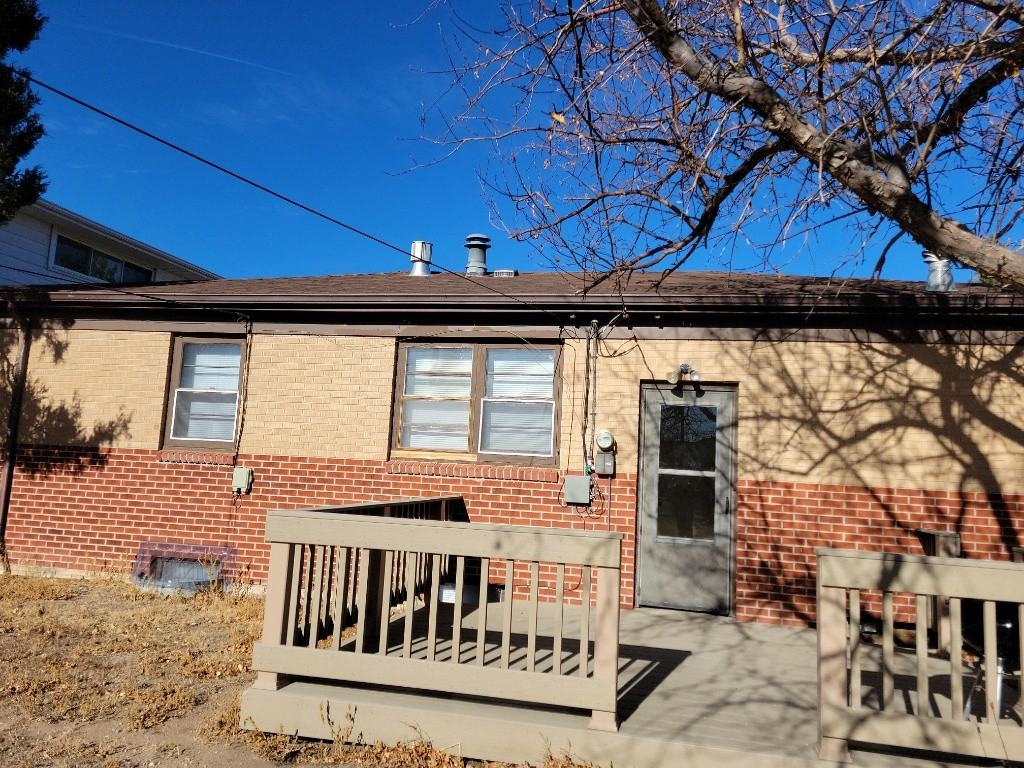 227 Carroll Ave #1 - Photo 7 of 8