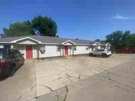 featured image of 336 W Dogwood St #3