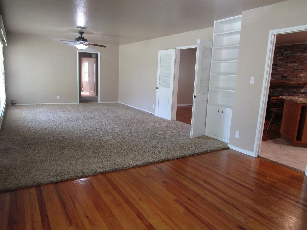 512 Neville St #1 - Photo 3 of 23