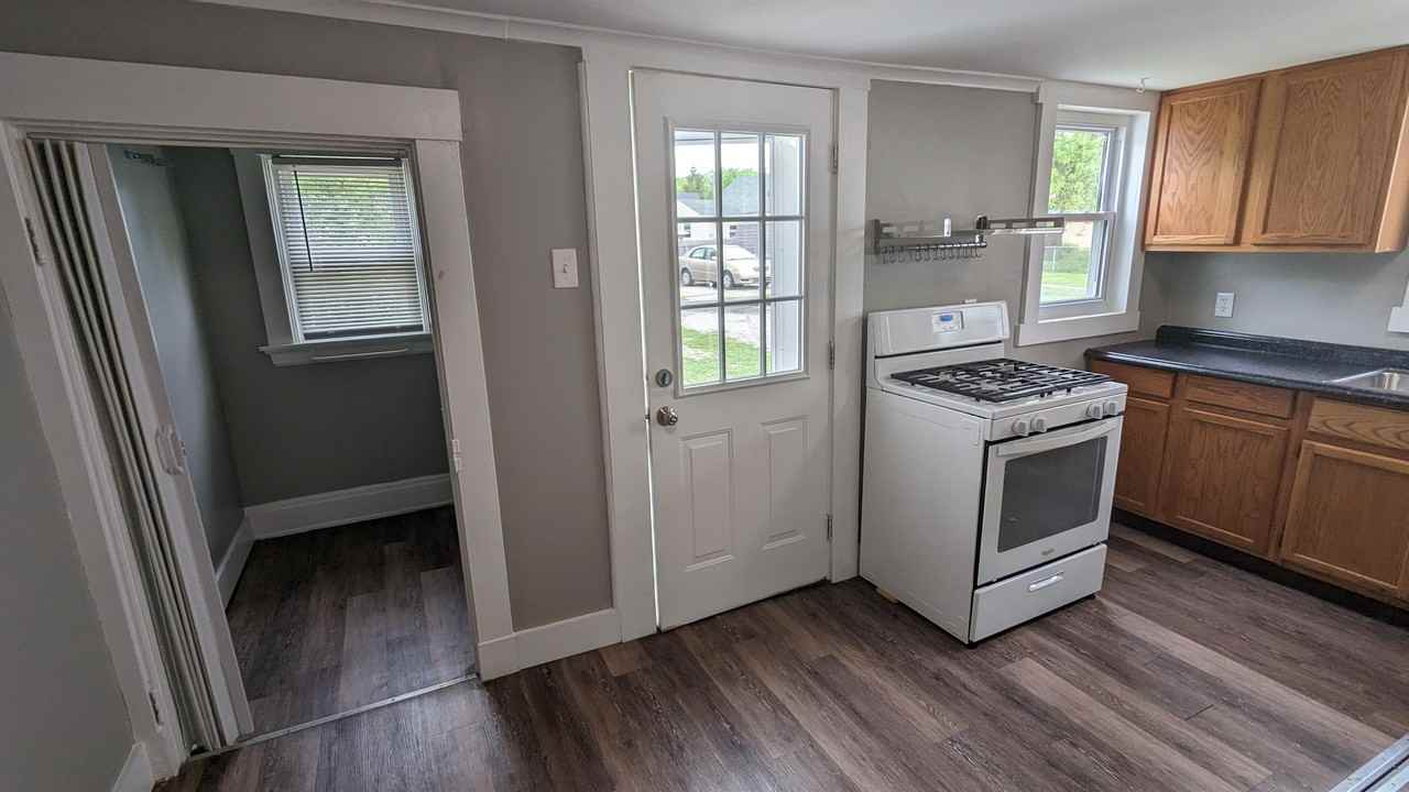 1207 Jefferson Avenue #1 - Photo 2 of 10