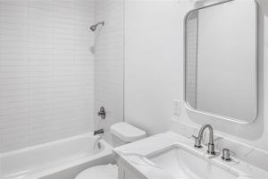 featured image of 702 40th St #1