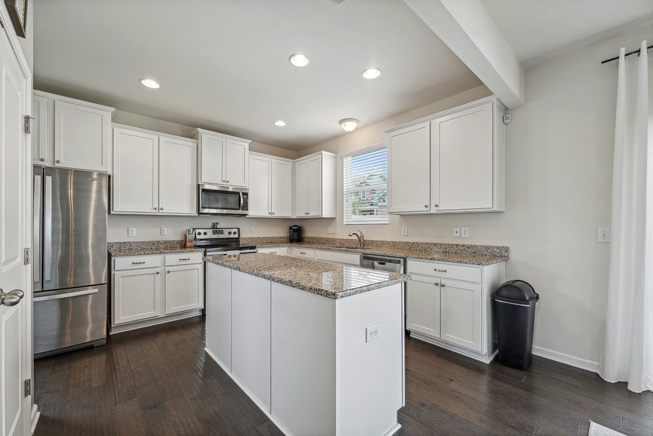 3524 Massey Ridge Ct #1 - Photo 7 of 32