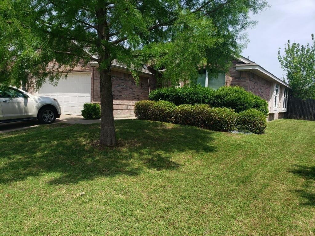 6509 Fairglen Dr - Photo 3 of 30