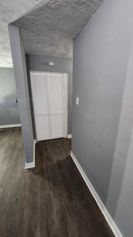 1433 E 35th Ct - Photo 4 of 13