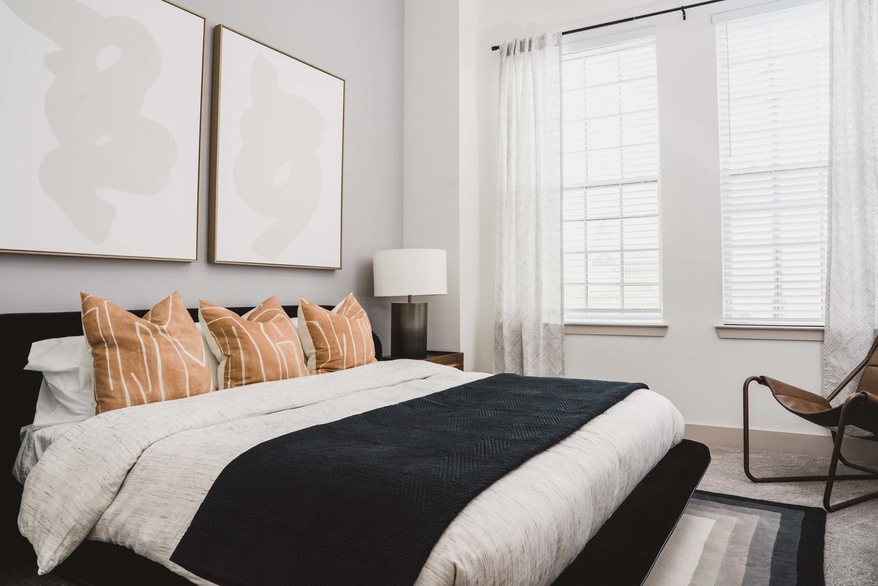 Modera Frisco Square - Photo 3 of 47